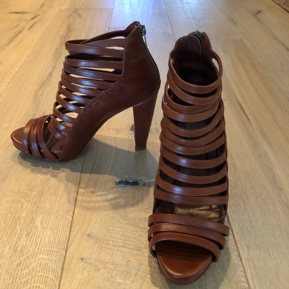 LOEFFLER RANDALL strappy heels